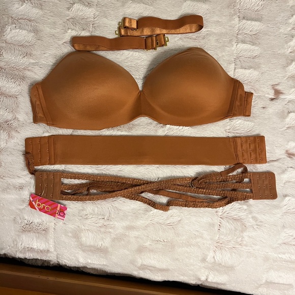 NWOT Bra Lab Amber Rosanna wireless Bra with extra straps and back strap, size 7 - Picture 4 of 7